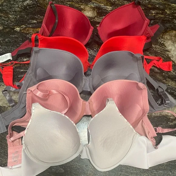Bra Bundle 36D BeBe,Gloria Vanderbilt, Daisy Fuentes - Picture 2 of 5